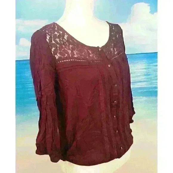 Garage Tops - GARAGE Womans DEEP BURGUNDY Shirt 3/4 Sleeve Lightweight Lace accent size Med
